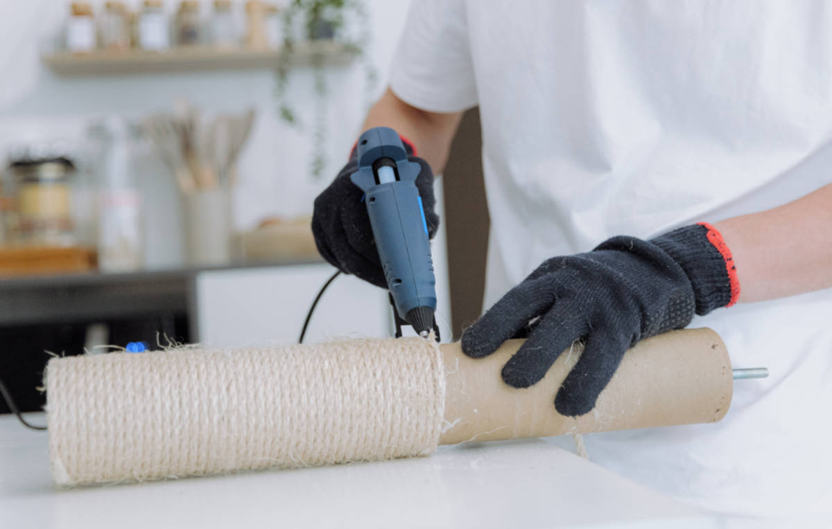 A Complete Guide to Hot Glue: History, Uses, and Pro Tips
